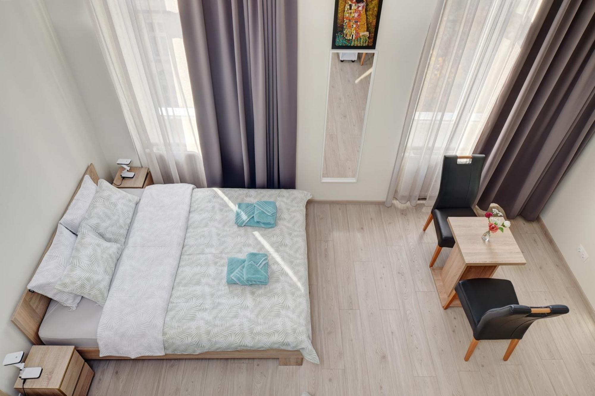 Orbit Panzio 3*